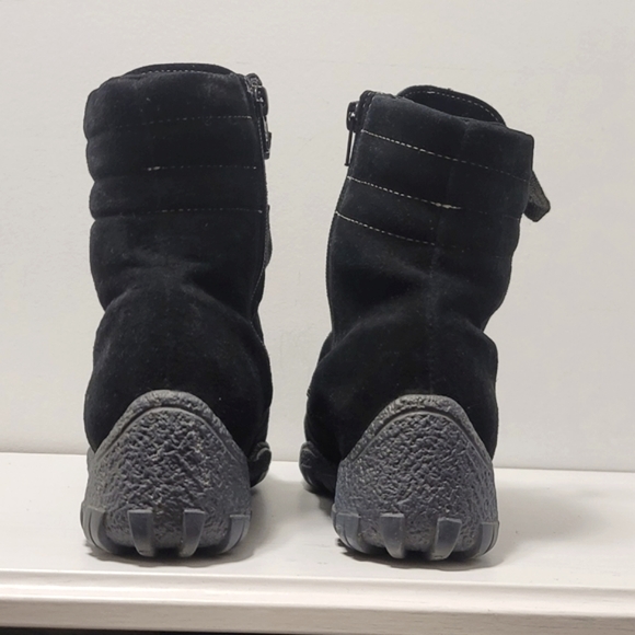 Vintage Blondo Women's Suede Pure Wool Waterproof, Size 7 Snow Boots - Picture 9 of 16